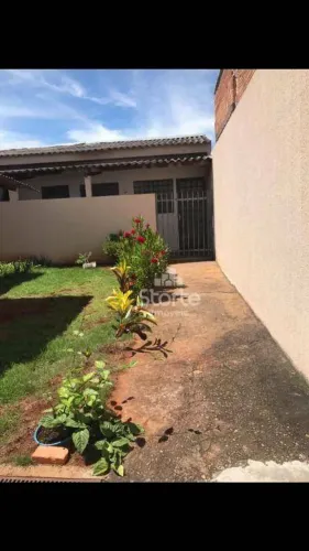 Casa para alugar, 50m² por R$ 1.100/mês - Osvaldo Rezende - Uberlândia/MG