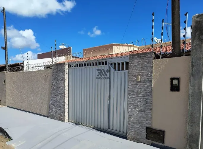 Casa 2 Quartos 106m² - Nova Esperança
