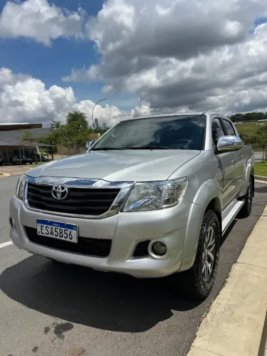 Toyota Hilux CD SRV 4X4 2.7 Flex 16V Aut. 2012