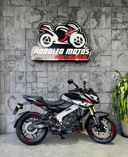 BAJAJ DOMINAR NS400Z MUITO NOVA
