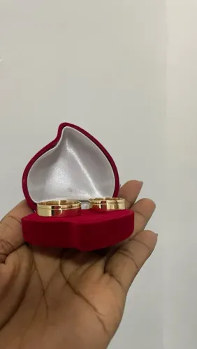 Par de aliança em ouro 18k