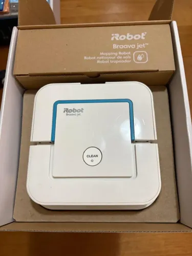 Robô Passa Pano Branco Automático IRobot Braava Jet 240