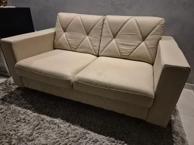 Sofá 2 lugares