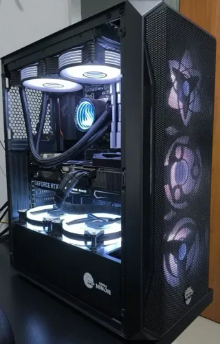PC gamer - B550M Aorus Elite, R5 5600G, 32g 3600MHZ, Nvm2 1 Tera, XPG850 Full.