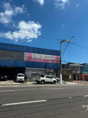 Lojão na Av. Senador Lemos, próx. aos Correios, Med.9x45