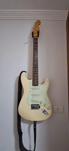 Stratocaster Sx Branca 