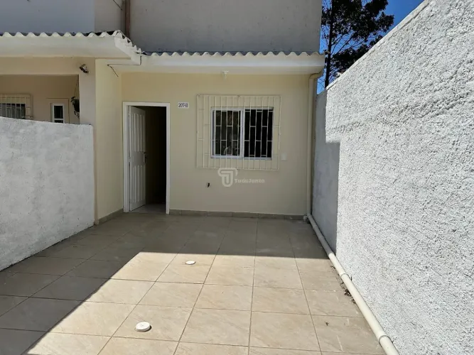 Casa 1 Quarto a 200m da Praia - Locação Perfeita em Florianópolis na Praia do Morro das Pe