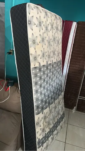 Colchão solteiro d33 molas 88cm 