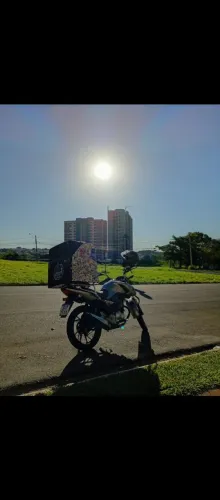 Baú de fibra grande, suporte para 160, descanso lateral