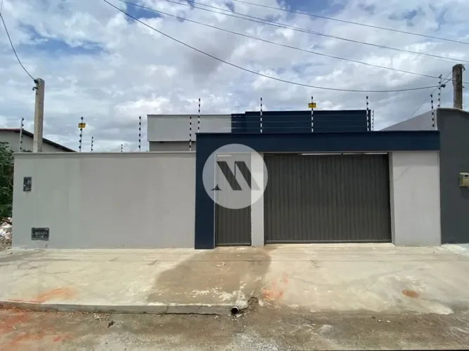 Casa de rua com 3 quartos à Venda em Parnamirim