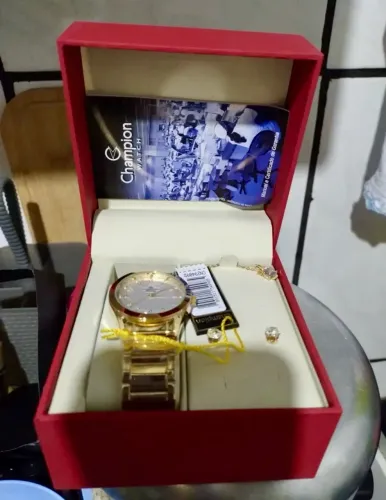 kit de relógio feminino da marca Champion