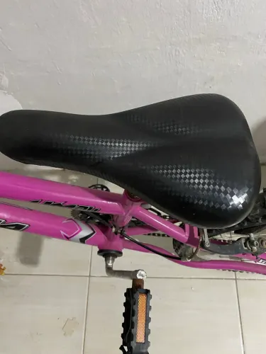 Bicicleta novíssima 