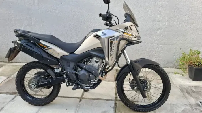 Honda Sahara 300 Adv 2024
