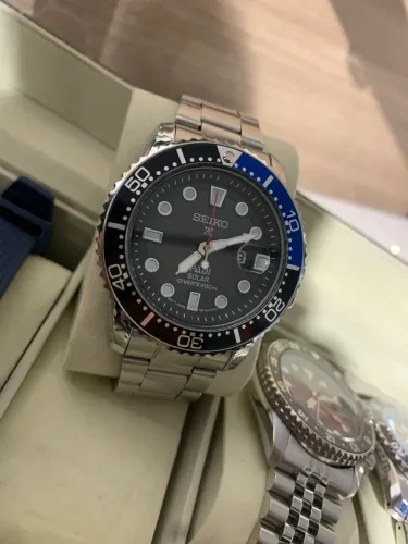 Relógio Seiko Prospex Solar Diver?s 200m - Preto e Azul