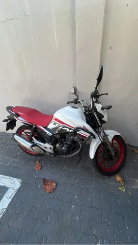 Titan 160 20/21 edição limitada