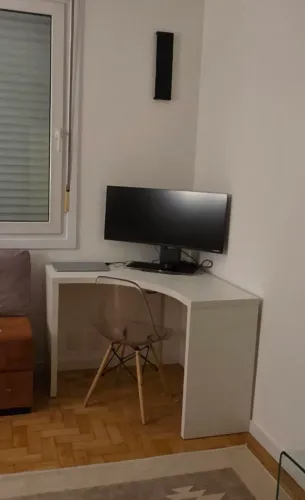 Mesa de escritório de canto