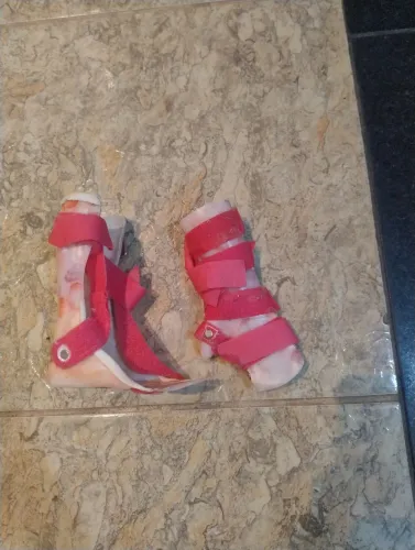 Doação de bota ortopédica infantil 15cm