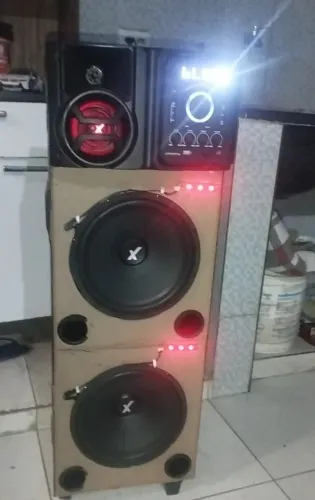 So a frente que está feia Mais resto tá top grave forte....