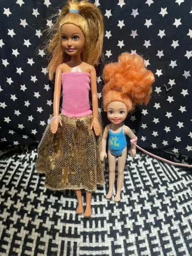 Irmã Barbie original Matel mais uma pequena