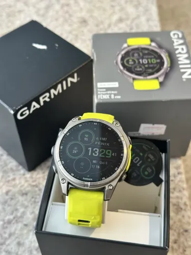 Relógio Garmin Fênix Solar 8 Titanium Sapphire NÃO É AMOLED