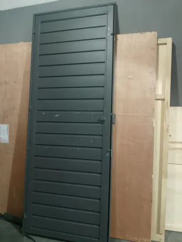 Portão de ferro 2.00x0.70 novo