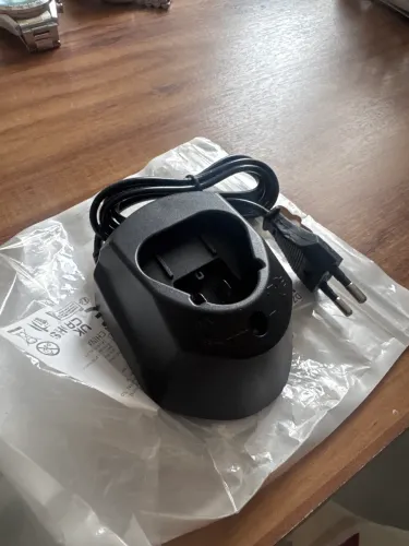 Carregador de bateria bosch - 12v