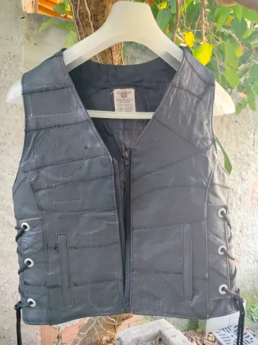 Colete 100% Couro Feminino Para Motociclista