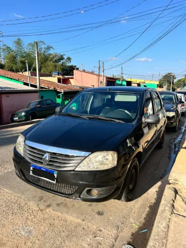 Renault Logan Expression Hi-flex 1.6 16V 4P AUT 2012