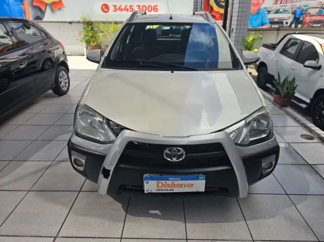 Toyota Etios Cross 1.5 Flex 16V 5P Aut. 2015