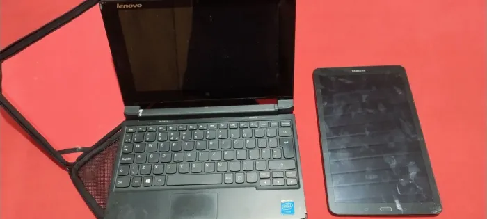 Tv LG 42 polegadas com defeito na tela. E notebook. Pra retiradas de peças.