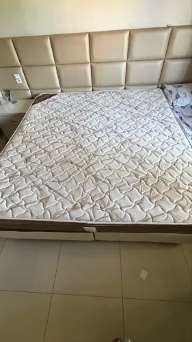 Vende-se cama Super King