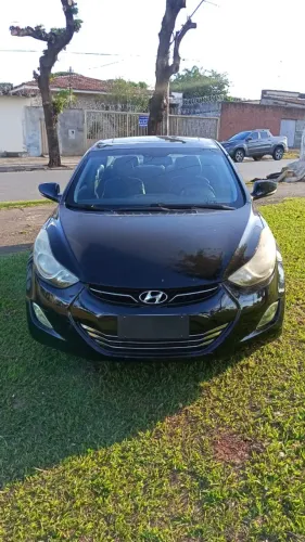 Hyundai Elantra GLS 1.8 16V Aut. 2013