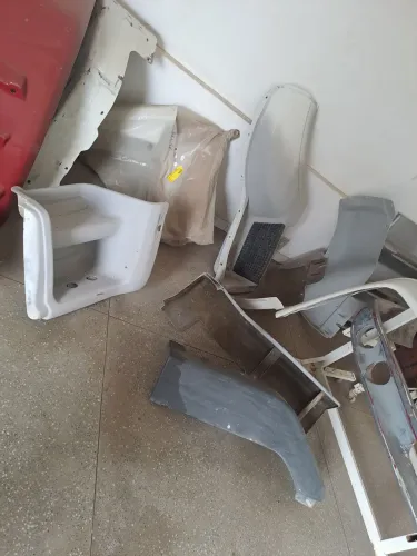 Vendo peças de caminhões