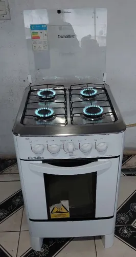 Lindo fogão Esmaltec top manual com super chama bem conservado 