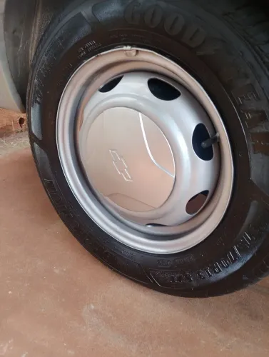 Troco rodas aro 13 " GM em rodas aro 14 " ou 15 " de liga leve 