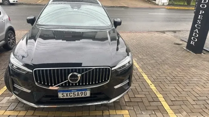 Volvo XC-60 T-8 Ultimate 2.0 AWD (híbrido) 2024