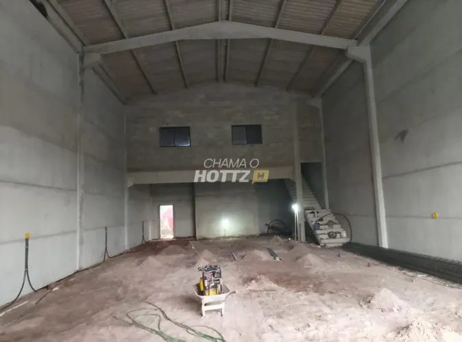 Galpão Novo 250m² - Locação com mezanino para Administrativo - Praia grande SP