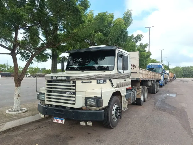 Scania 112 113 360 conjunto troco cavalo 4x2 ou caminhão baú 11metros trucado