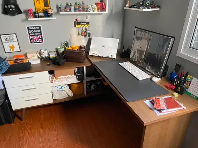 Mesa em L para escritório/ Home Office / Computador