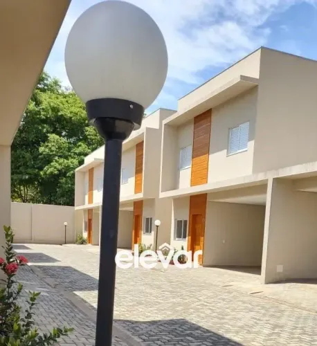 Casa em Condomínio no Bairro Reserva Real em Montes Claros