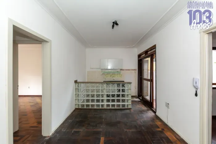 Lindo apartamento com dois pátios entre a PUCRS e a UFRGS