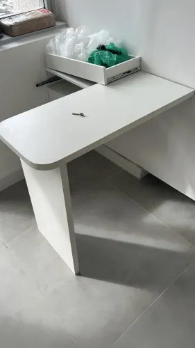 Mesa de manicure/atendimento