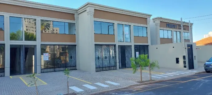Alugo Lindo Salão 150m2 com mezanino. Novinho. Local estratégico na Boa Vista. Perto Av B