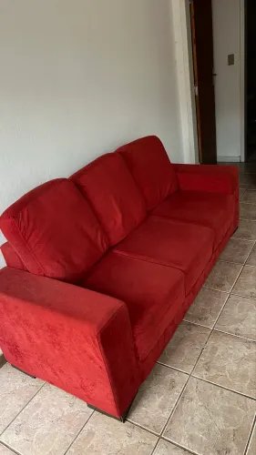 Sofá vermelho