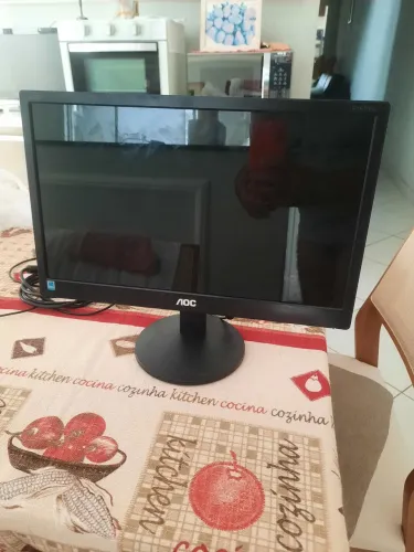 Monitor AOC 15.6 Pol