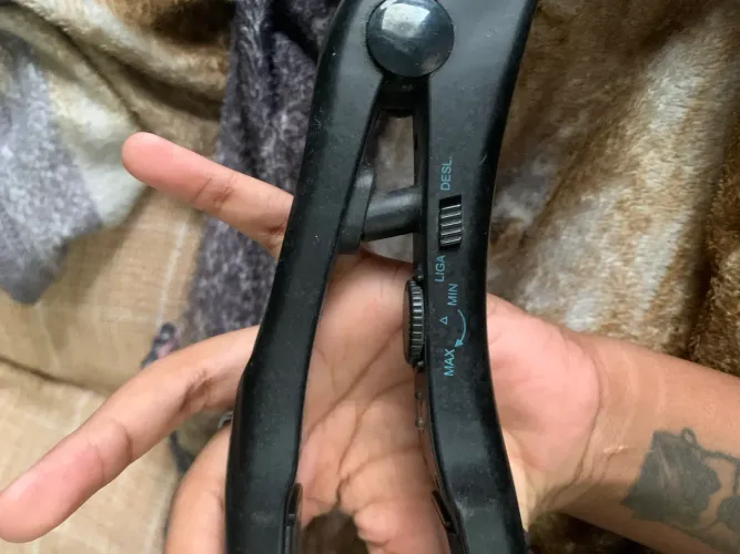 Chapinha Britânia preta