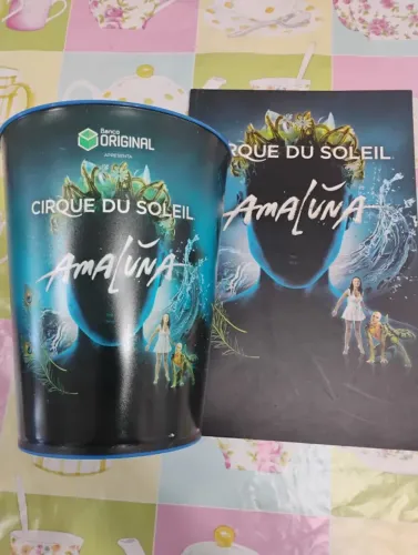 Kit Colecionável Cirque Du Soleil - Amaluna (Balde Pipoca + Livro Souvenir)