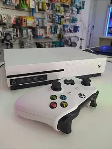 Xbox One S 1TB + Controle Original - 6 Meses de Garantia