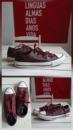 All star vinho, em couro (original). Número 33, forma pequena.