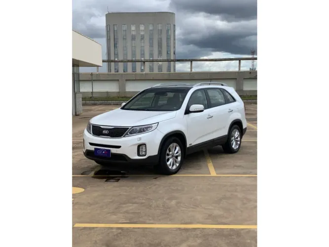 Kia Motors Sorento 3.5 V6 24V 278cv 4X4 Aut. 2015